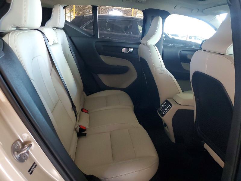 Photo 10 from auction – 2025 VOLVO XC40 with VIN YV4L12UC7S2457659