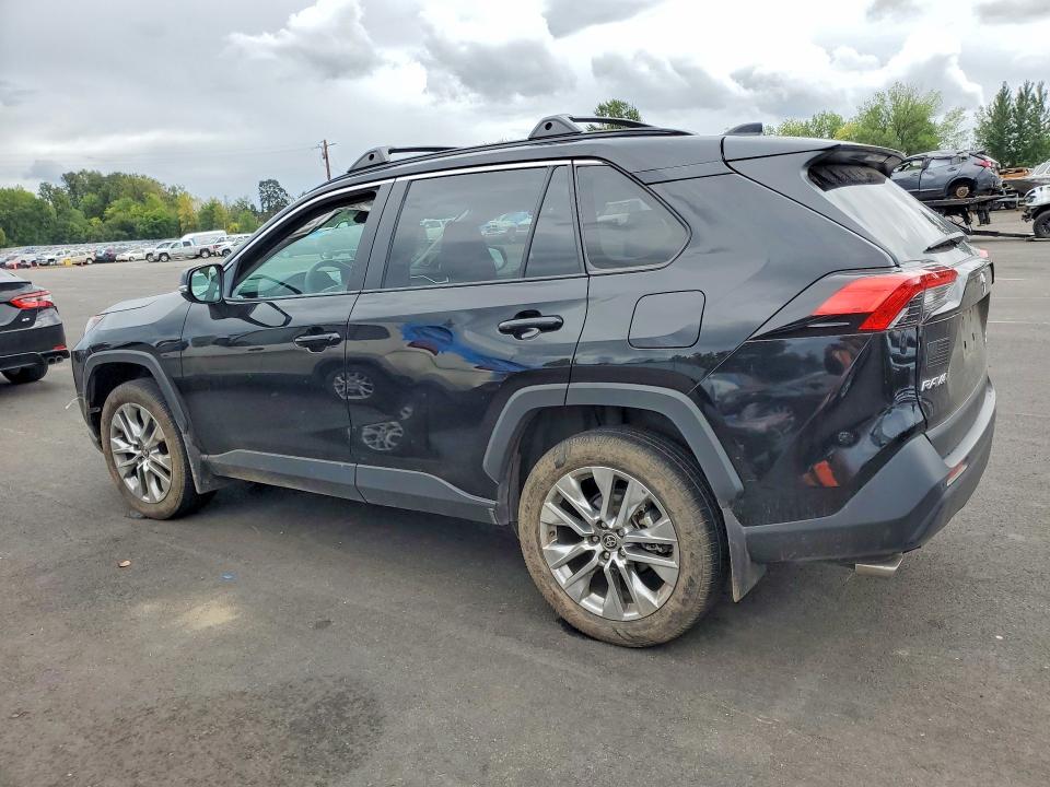 Снимка 2 от търг – 2024 TOYOTA RAV4 с VIN 2T3A1RFV4RC451998