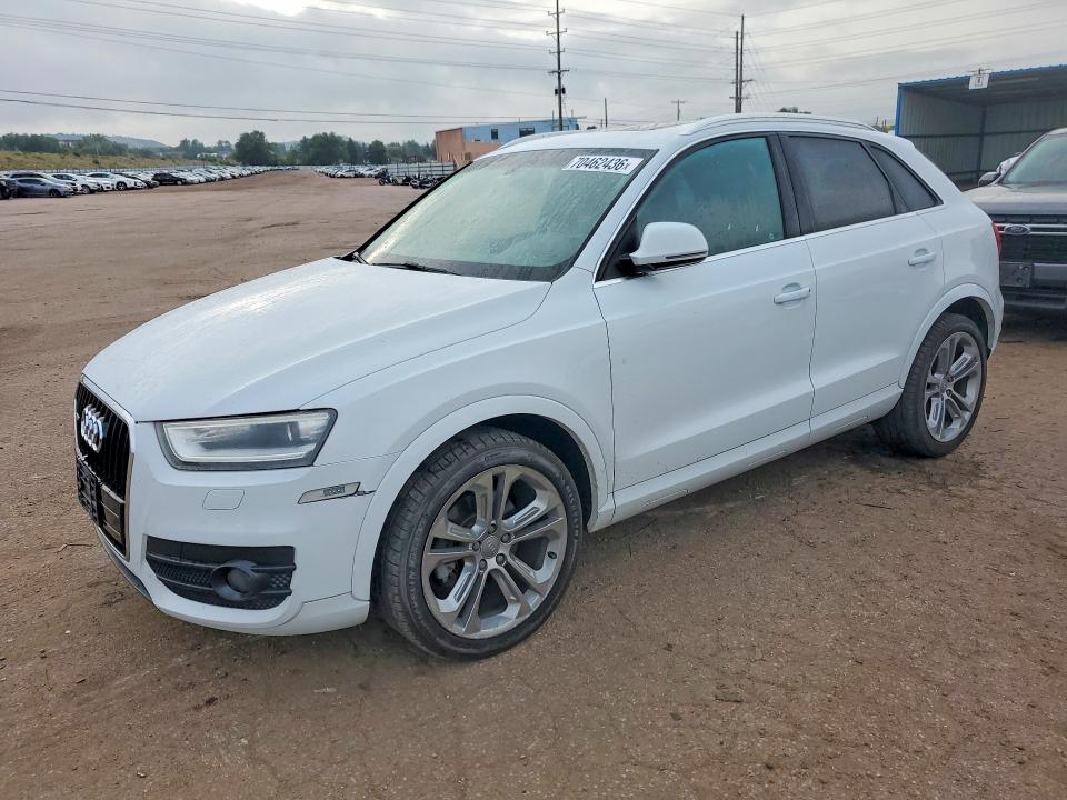 AUDI Q3 2015 مع رقم تعريف المركبة WA1EFCFS3FR010342 - صورة من المزاد