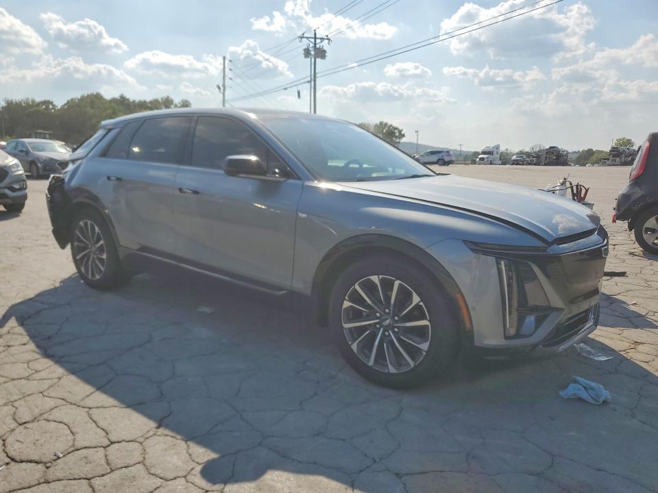 Photo 4 from auction – 2024 CADILLAC LYRIQ with VIN 1GYKPTRK4RZ133874