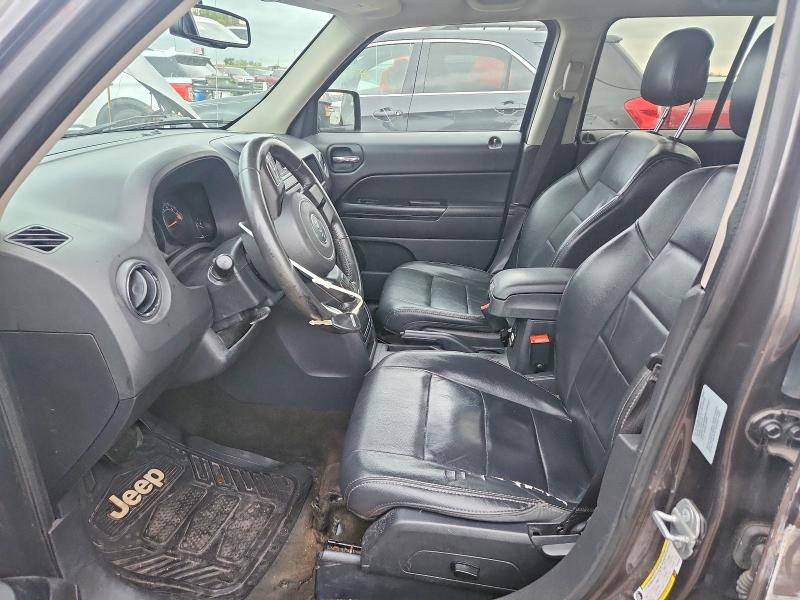 Photo 7 from auction – 2017 JEEP PATRIOT with VIN 1C4NJRFB5HD205348