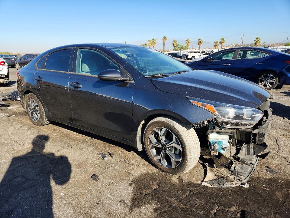 Photo 4 from auction – 2021 KIA FORTE with VIN 3KPF24AD1ME316744