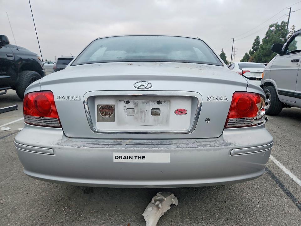 Photo 6 from auction – 2002 HYUNDAI SONATA with VIN KMHWF25S32A681777