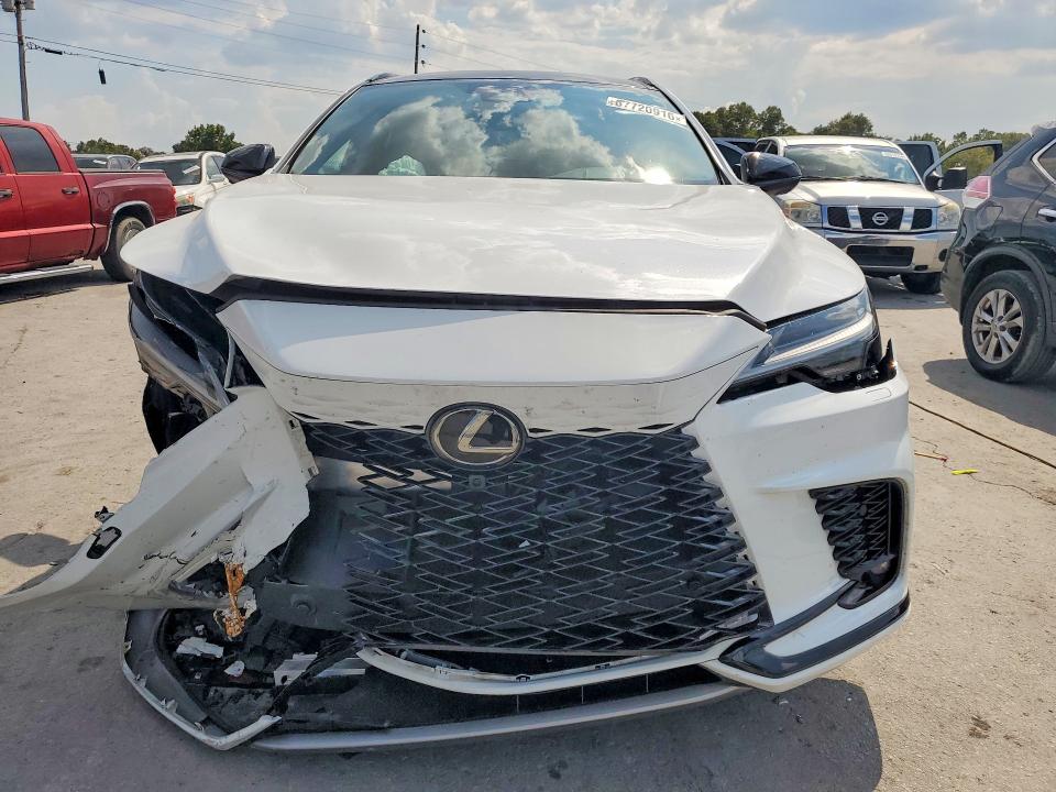 Фото 5 с аукциона – 2023 LEXUS RX с VIN 2T2BCMEAXPC003413