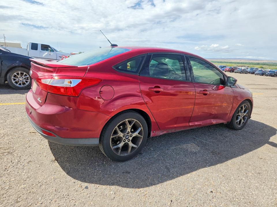 Photo 3 from auction – 2014 FORD FOCUS with VIN 1FADP3F22EL110339