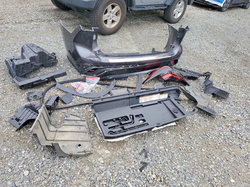 Снимка 13 от търг – 2022 TOYOTA HIGHLANDER HYBRID с VIN 5TDXBRCH6NS545543