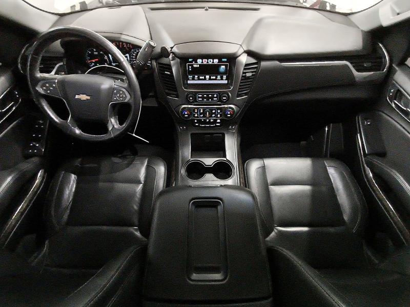 Снимка 8 от търг – 2019 CHEVROLET SUBURBAN с VIN 1GNSCHKC2KR329973