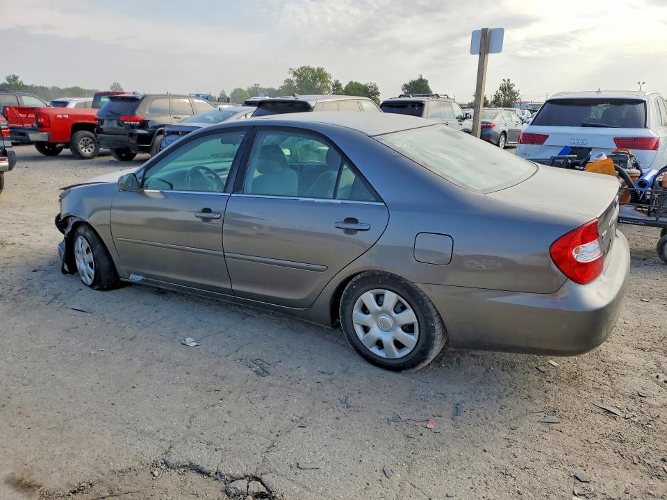 Photo 2 from auction – 2002 TOYOTA CAMRY with VIN 4T1BE32K82U637526