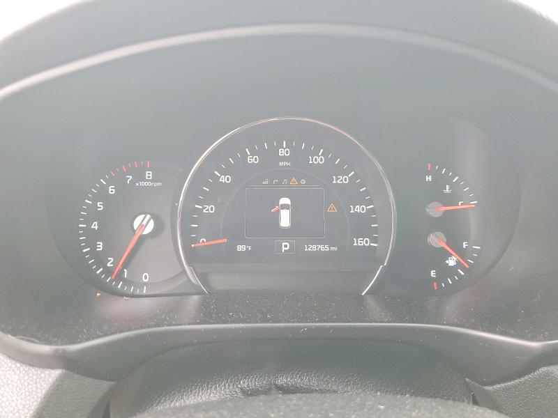 Foto 9 de la subasta – 2016 KIA SORENTO con VIN 5XYPKDA50GG082858