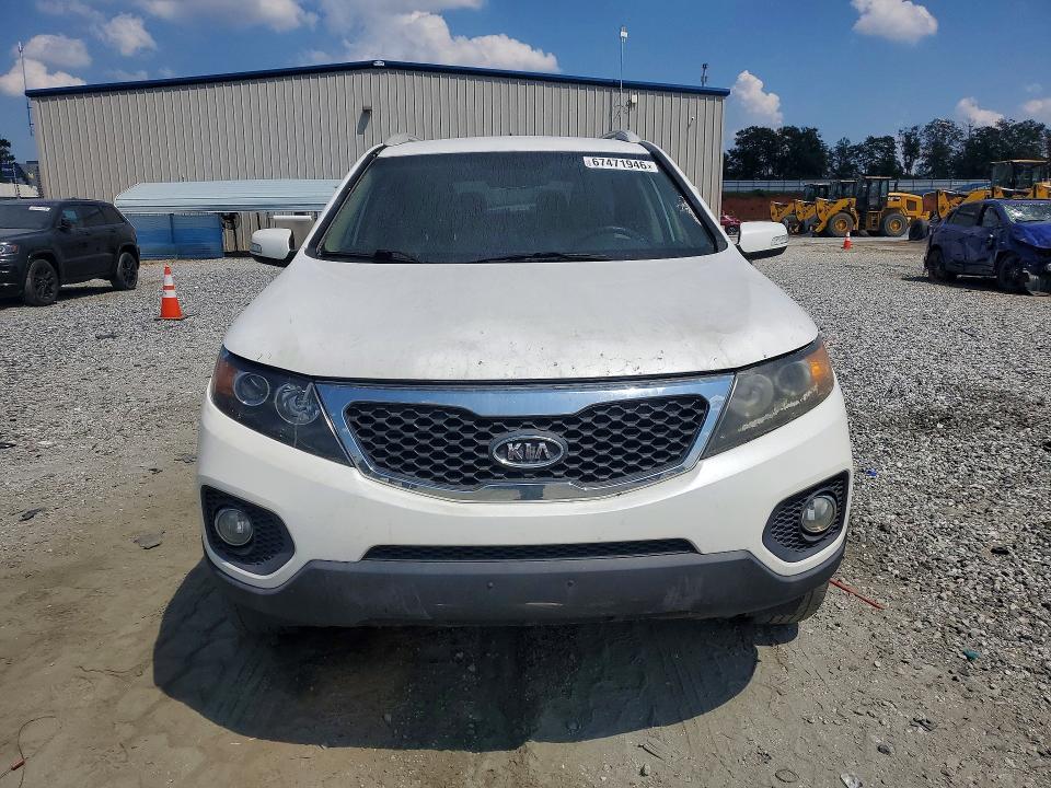 Zdjęcie 5 z aukcji – 2011 KIA SORENTO z VIN 5XYKTDA20BG078346