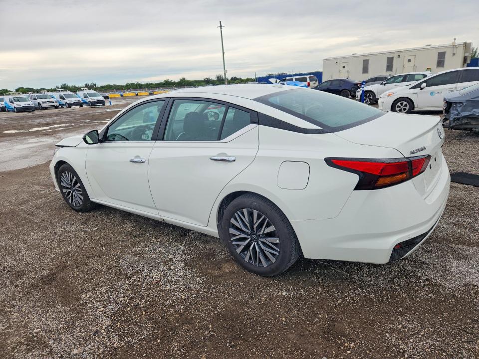 Photo 2 from auction – 2025 NISSAN ALTIMA with VIN 1N4BL4DV0SN425274