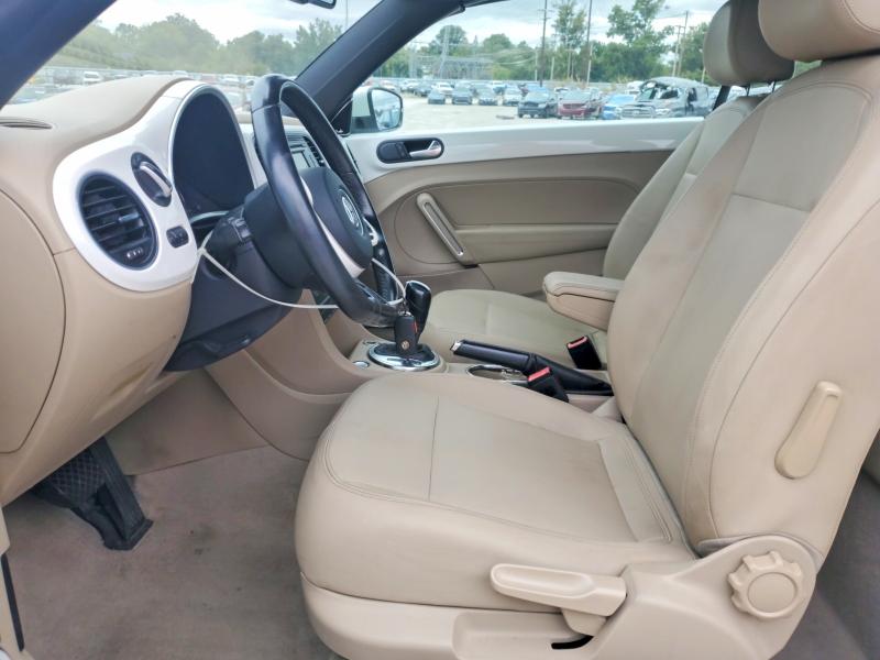 Photo 7 from auction – 2013 VOLKSWAGEN BEETLE with VIN 3VW5P7AT0DM815897
