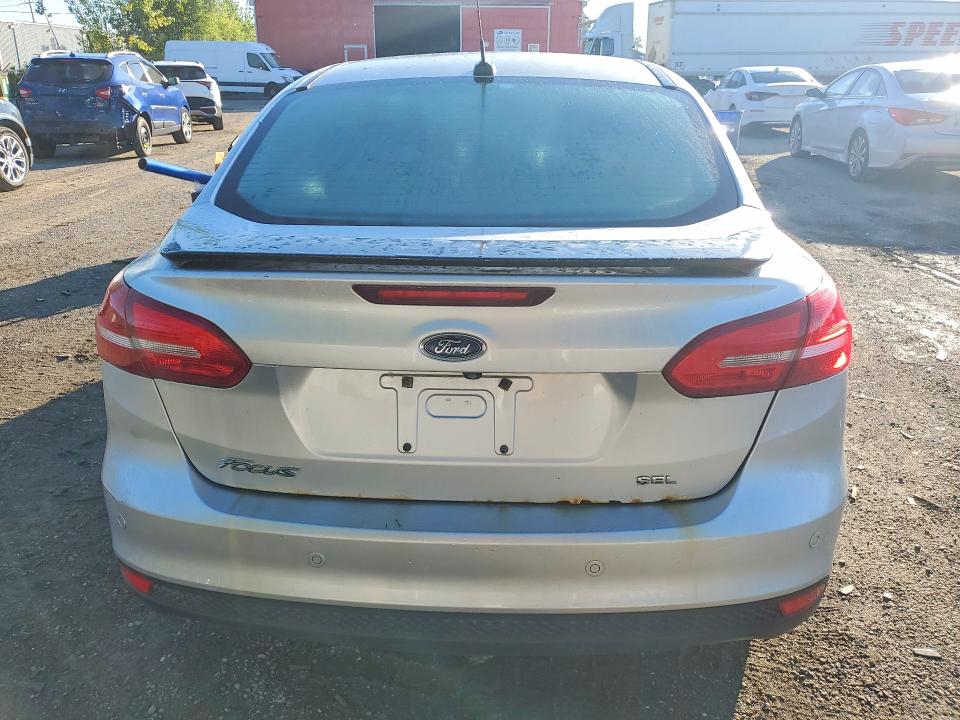 Photo 6 from auction – 2018 FORD FOCUS with VIN 1FADP3H23JL253887