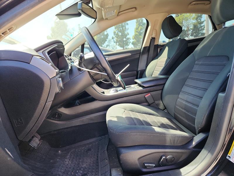 Photo 7 from auction – 2020 FORD FUSION with VIN 3FA6P0LU7LR231024