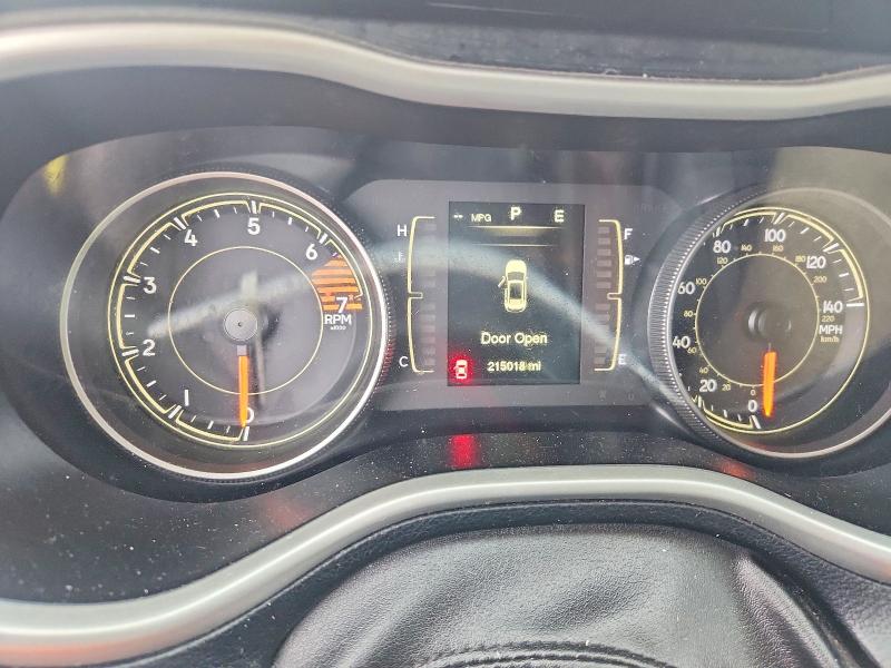Photo 9 from auction – 2016 JEEP CHEROKEE with VIN 1C4PJLCB7GW230393