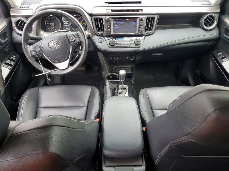Снимка 8 от търг – 2018 TOYOTA RAV4 с VIN JTMDFREV1JJ219084