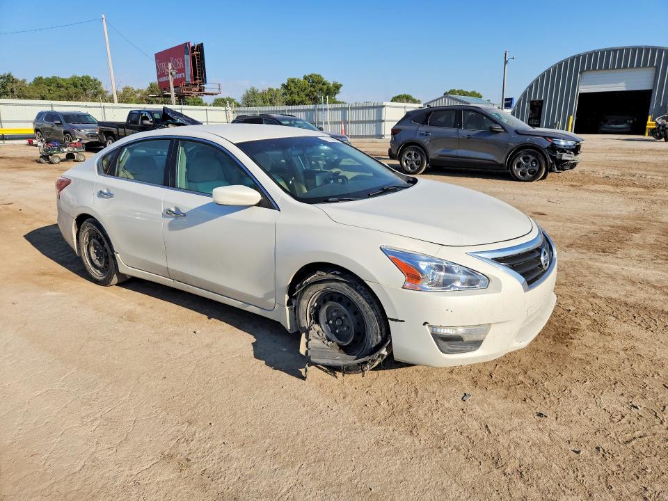 Photo 4 from auction – 2013 NISSAN ALTIMA with VIN 1N4AL3AP8DN477959