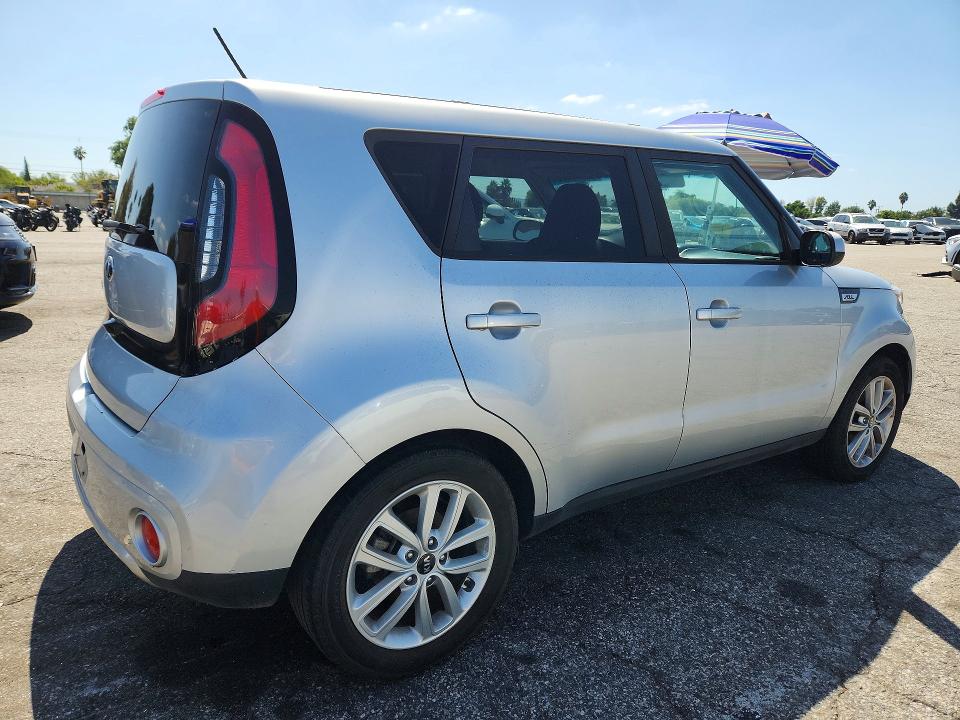 Снимка 3 от търг – 2018 KIA SOUL с VIN KNDJP3A55J7595173