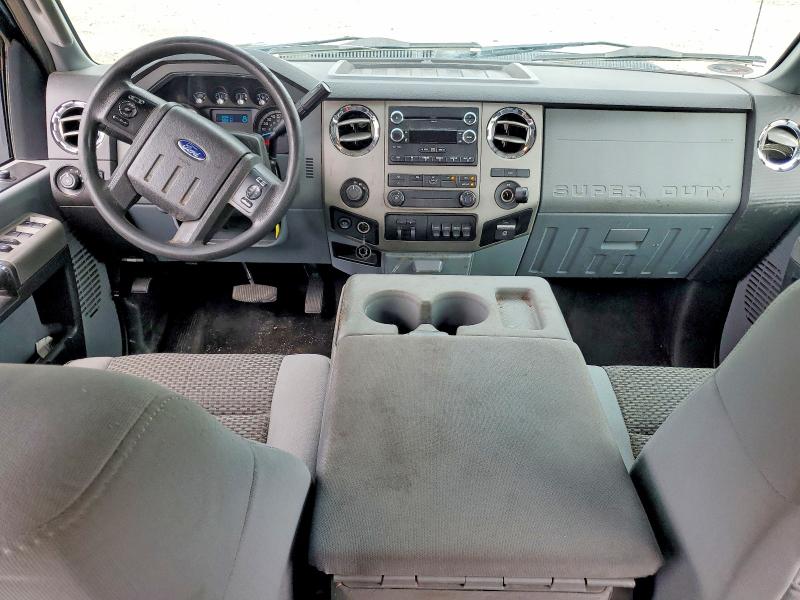 صورة رقم 8 من المزاد - 2016 FORD F450 مع VIN 1FT8W4DTXGED22073
