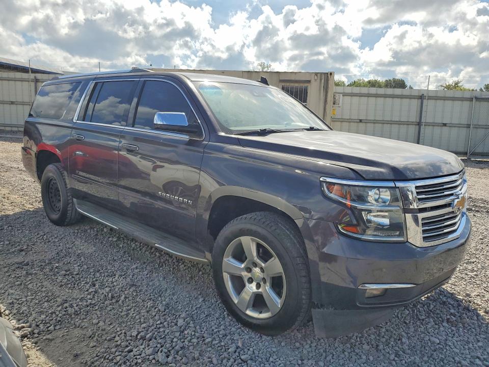 Photo 4 from auction – 2015 CHEVROLET SUBURBAN with VIN 1GNSCKKC0FR523601