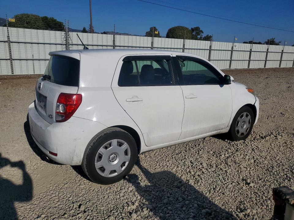 Снимка 3 от търг – 2009 SCION XD с VIN JTKKU10459J046235