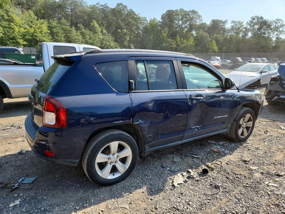 Foto 3 de la subasta – 2016 JEEP COMPASS con VIN 1C4NJCBA4GD621643
