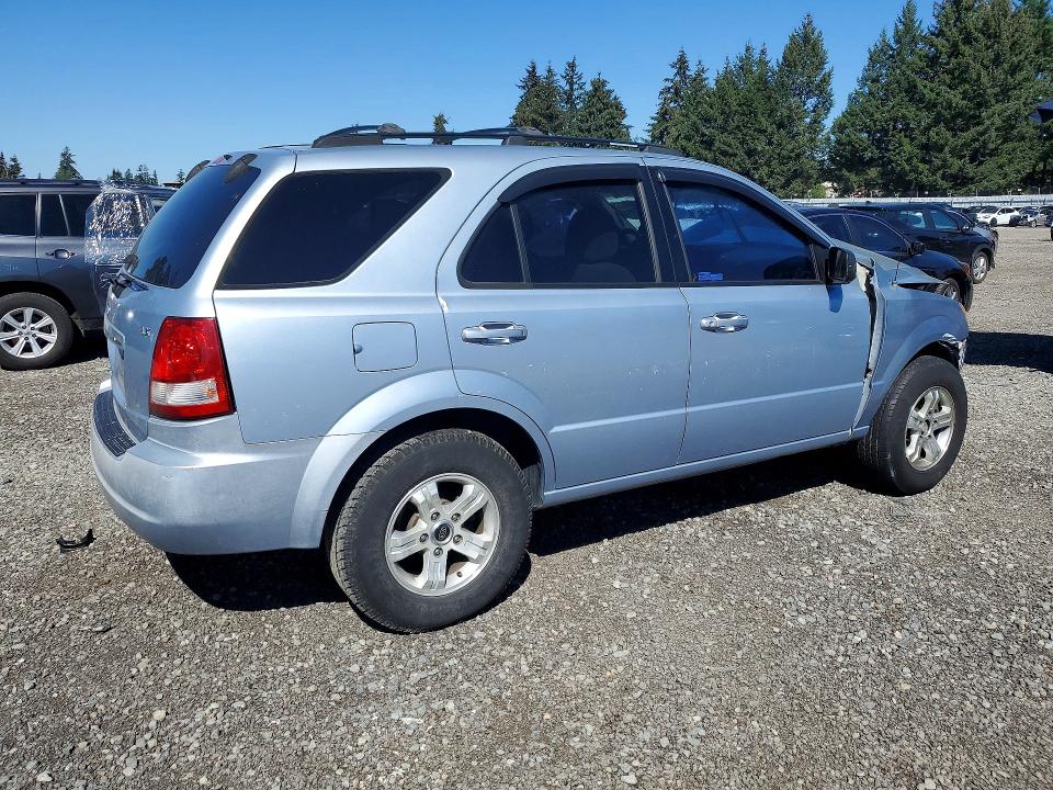 Photo 3 from auction – 2005 KIA SORENTO with VIN KNDJD733955380585