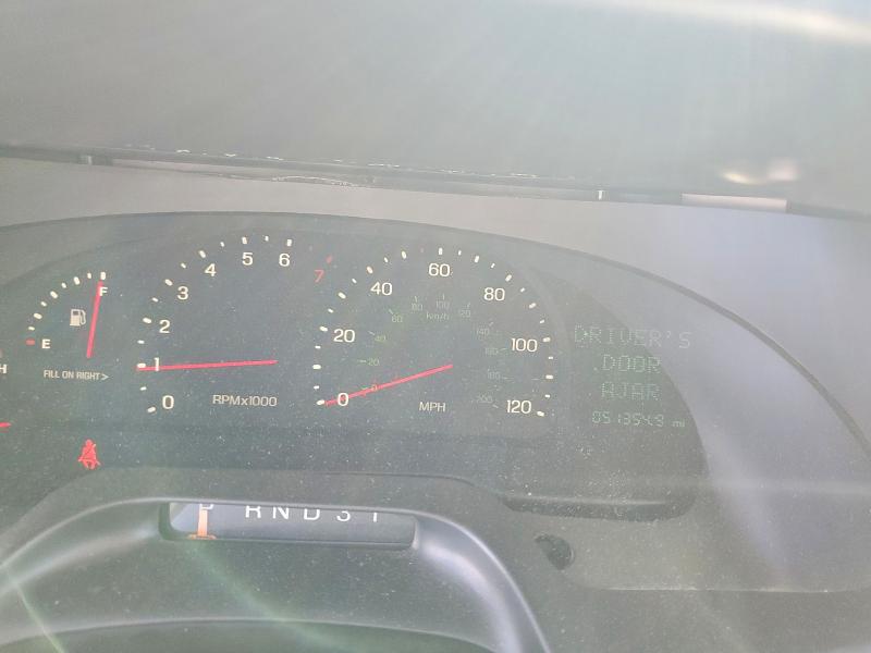 Photo 9 from auction – 2000 LINCOLN CONTINENTAL with VIN 1LNHM97V0YY798389