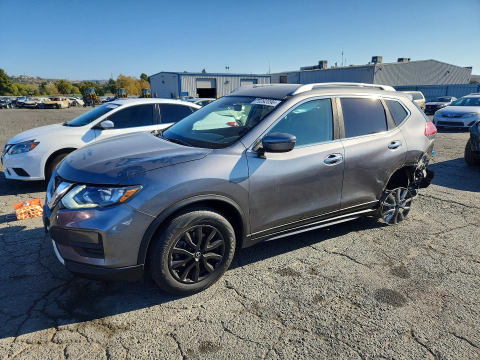 NISSAN ROGUE 2019 with VIN KNMAT2MV7KP547399 - Photo from auction