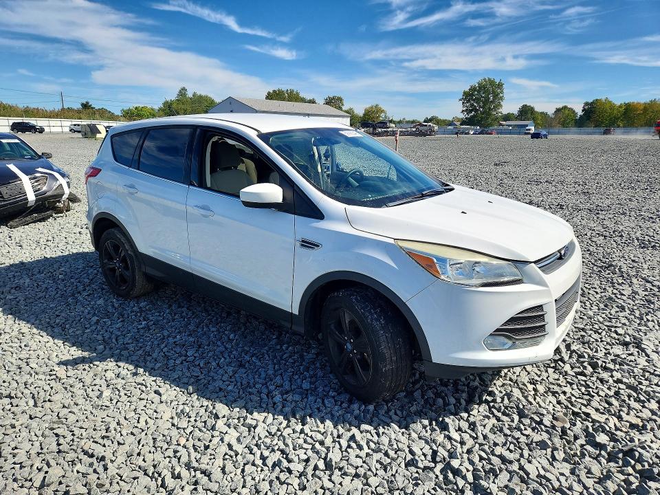 Снимка 4 от търг – 2013 FORD ESCAPE с VIN 1FMCU9GX8DUB98507