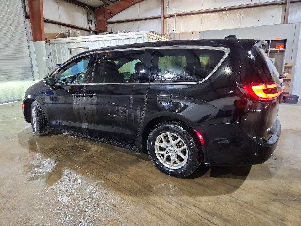 Photo 2 from auction – 2025 CHRYSLER PACIFICA with VIN 2C4RC1BG2SR523981