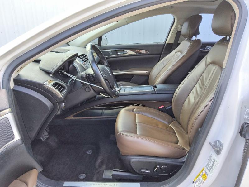 Zdjęcie 7 z aukcji – 2016 LINCOLN MKZ z VIN 3LN6L2G97GR601414