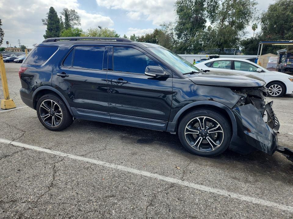 Zdjęcie 4 z aukcji – 2015 FORD EXPLORER z VIN 1FM5K8GT7FGC64858