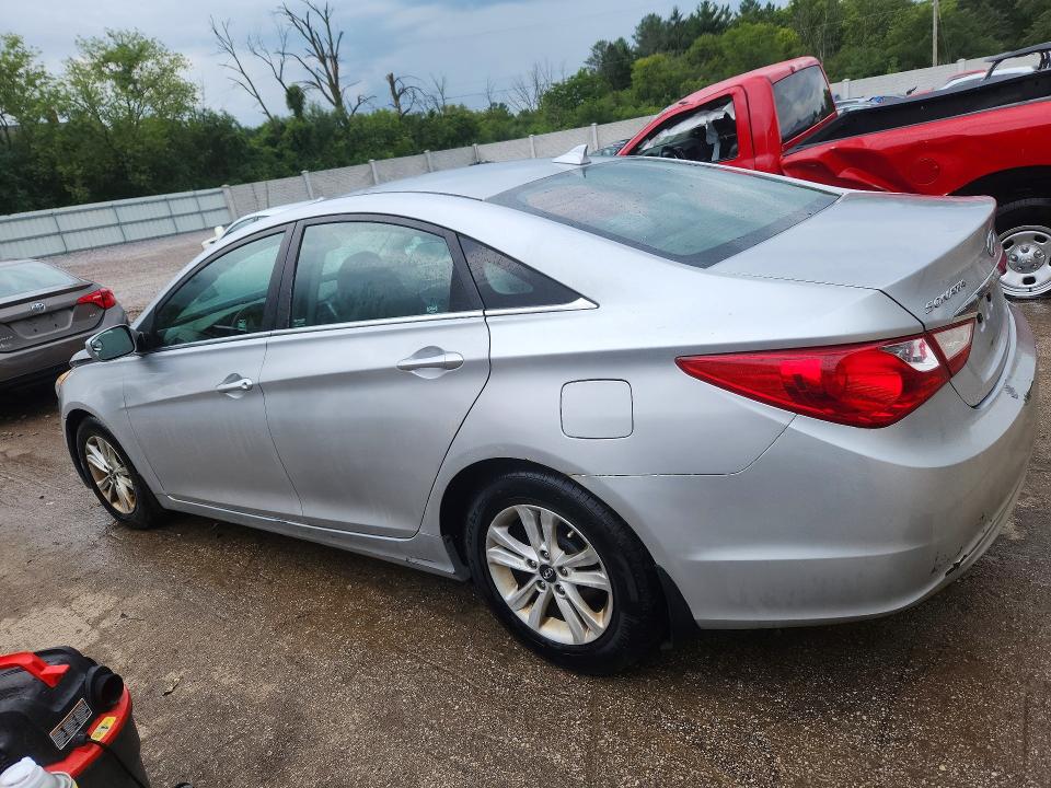 Photo 2 from auction – 2013 HYUNDAI SONATA with VIN 5NPEB4AC5DH552957