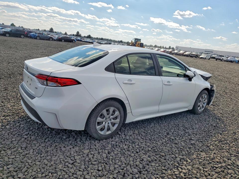 Photo 3 from auction – 2022 TOYOTA COROLLA with VIN JTDEPMAEXN3018952