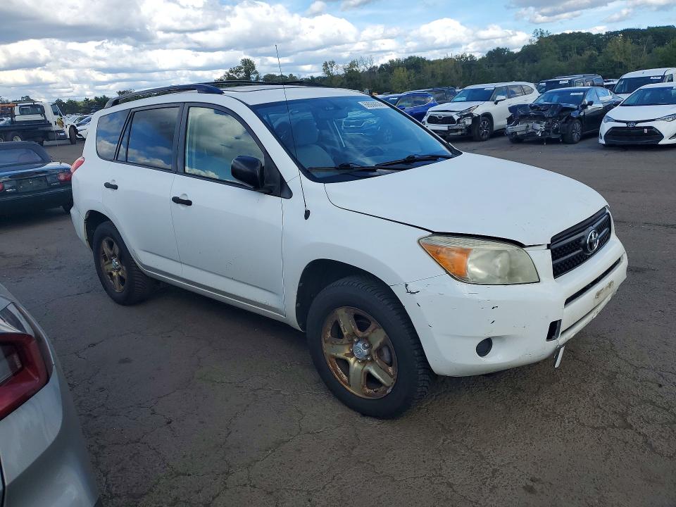 Zdjęcie 4 z aukcji – 2008 TOYOTA RAV4 z VIN JTMBD33V086071004