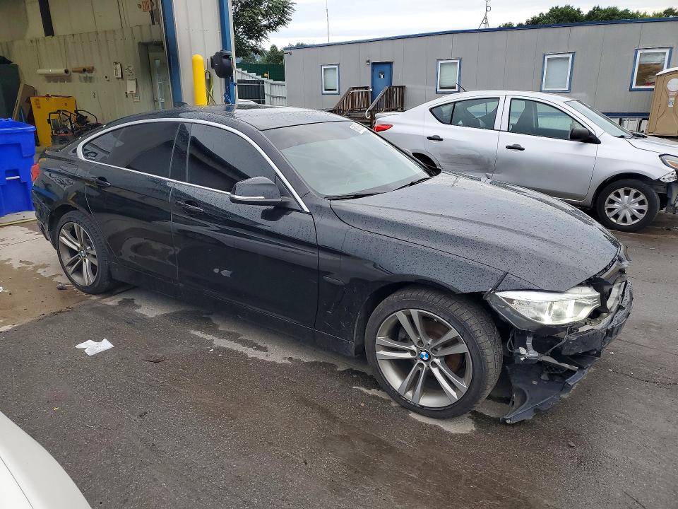 Foto 4 de la subasta – 2017 BMW 430XI con VIN WBA4F9C35HG812453