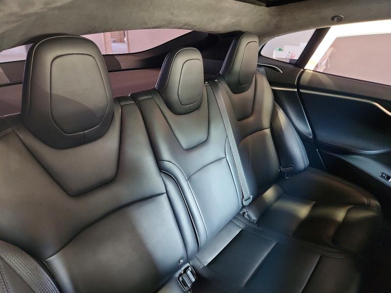Снимка 10 от търг – 2018 TESLA MODEL S с VIN 5YJSA1E28JF247288