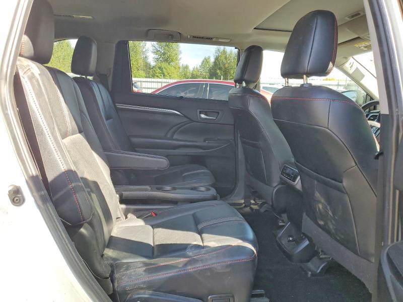 Photo 11 from auction – 2019 TOYOTA HIGHLANDER with VIN 5TDJZRFHXKS966044