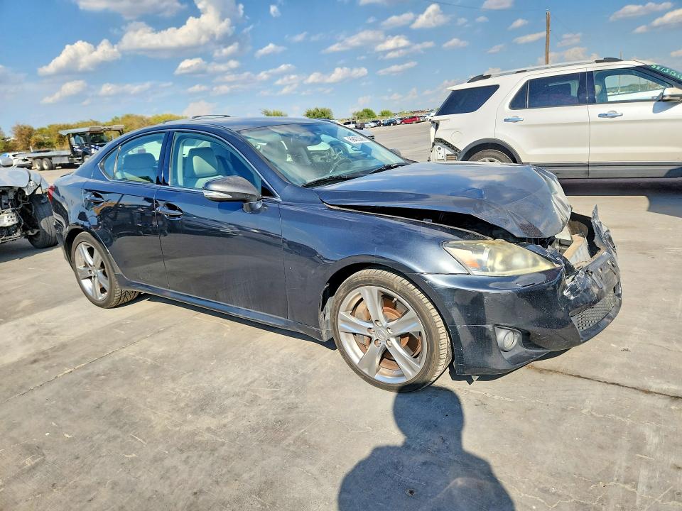 Zdjęcie 4 z aukcji – 2011 LEXUS IS z VIN JTHBE5C21B5027359