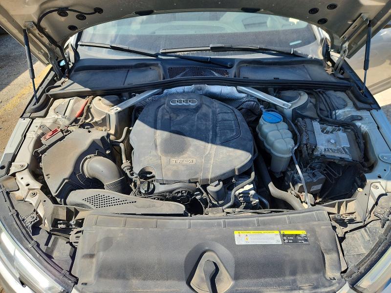 صورة رقم 11 من المزاد - 2017 AUDI A4 مع VIN WAUFNAF4XHN046443