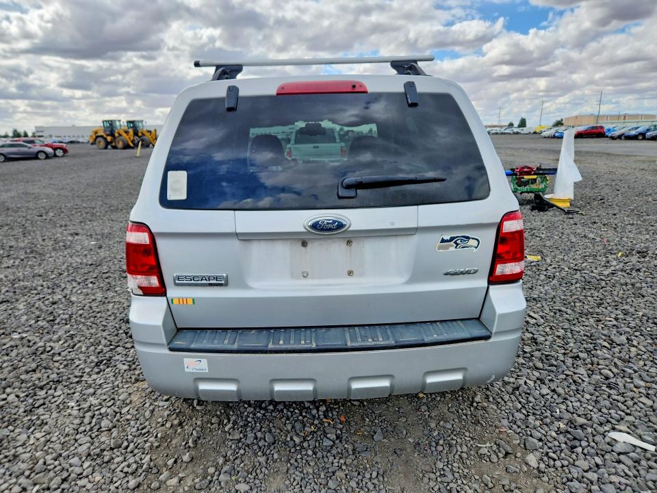 Photo 6 from auction – 2008 FORD ESCAPE with VIN 1FMCU94108KA09172