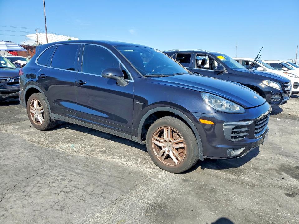 Photo 4 from auction – 2016 PORSCHE CAYENNE with VIN WP1AF2A27GKA40944