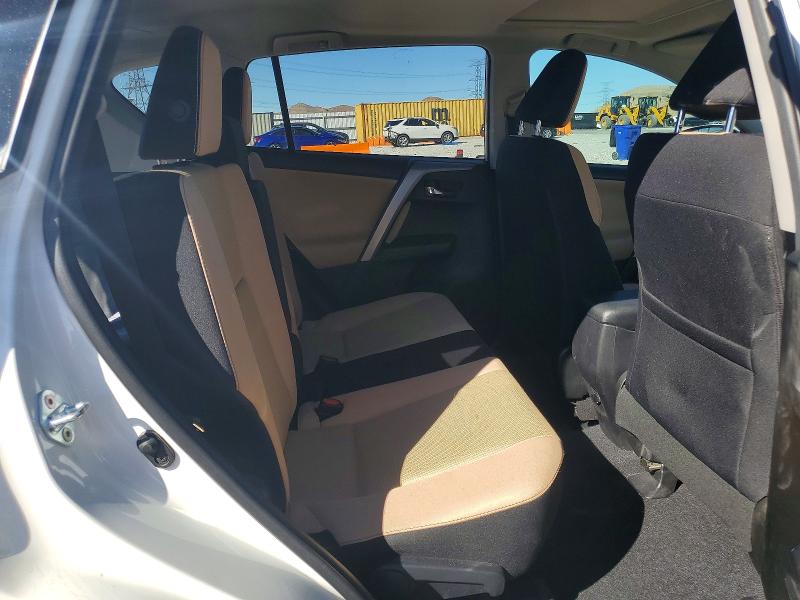 Zdjęcie 10 z aukcji – 2016 TOYOTA RAV4 z VIN 2T3WFREV5GW265343
