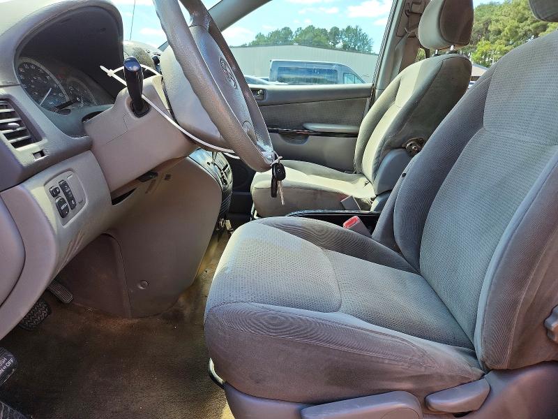 Photo 7 from auction – 2005 TOYOTA SIENNA with VIN 5TDZA23C85S335730
