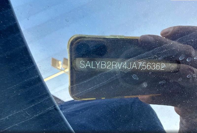 Photo 10 from auction – 2018 LAND ROVER RANGE ROVER VELAR with VIN SALYB2RV4JA756362