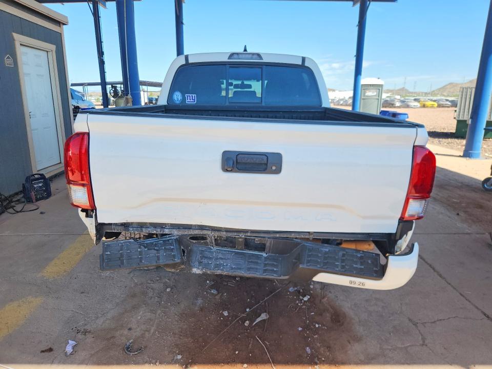 Photo 6 from auction – 2016 TOYOTA TACOMA with VIN 3TMAZ5CN7GM024186