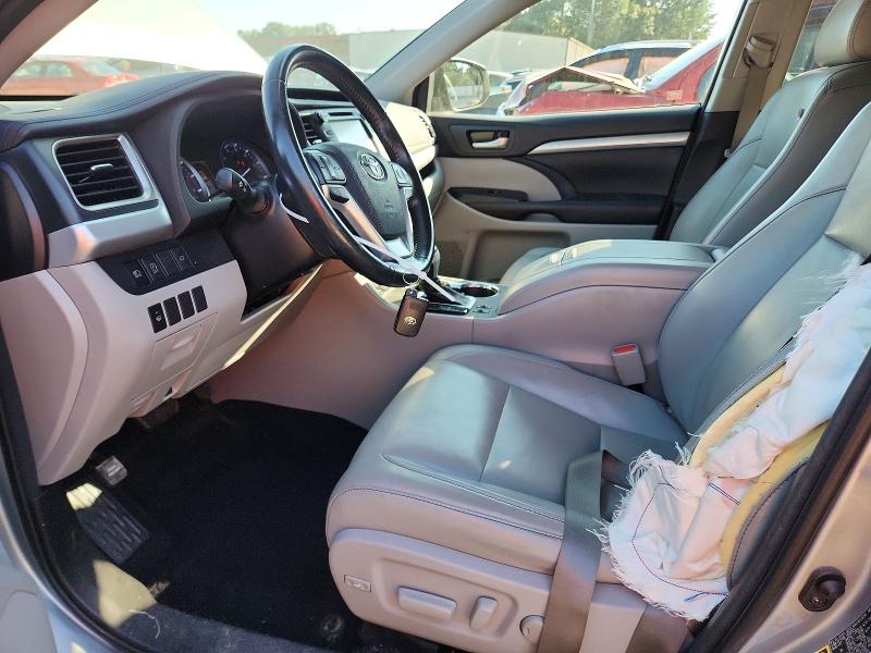 Снимка 7 от търг – 2018 TOYOTA HIGHLANDER с VIN 5TDJZRFH4JS846304