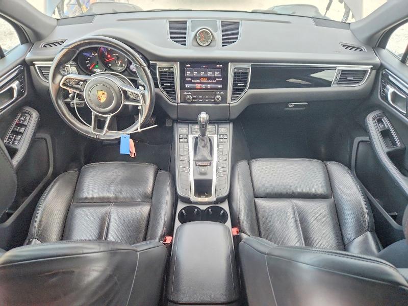 Photo 8 from auction – 2017 PORSCHE MACAN with VIN WP1AA2A57HLB05277