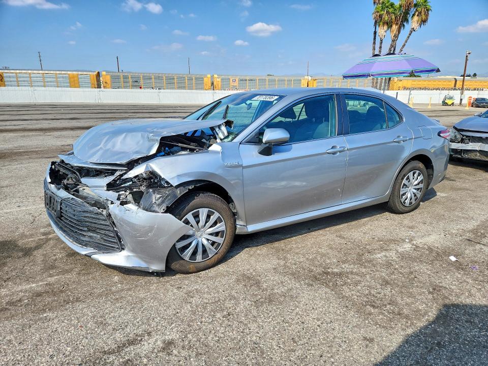 Photo 1 from auction – 2020 TOYOTA CAMRY with VIN 4T1C31AK8LU535838